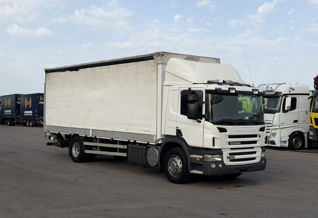 2010 SCANIA P320