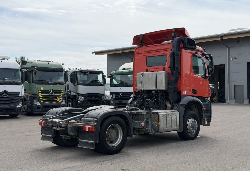 2017 Mercedes-Benz Arocs 1846 4x2 SZM