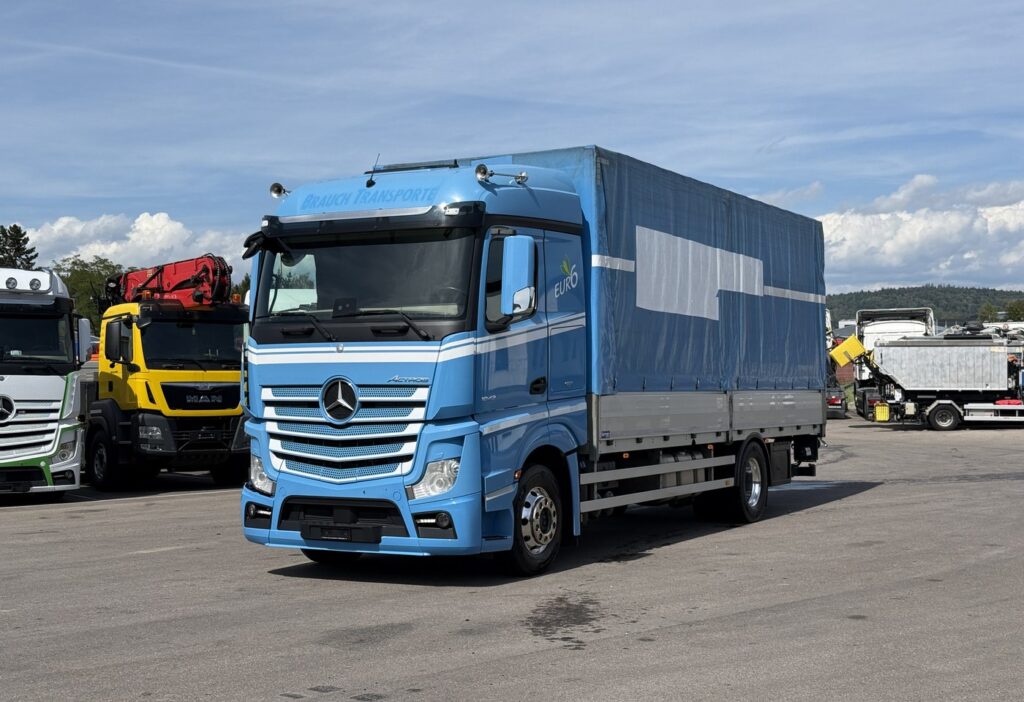 2017 Mercedes-Benz Actros 1843 4x2 Plane/HB