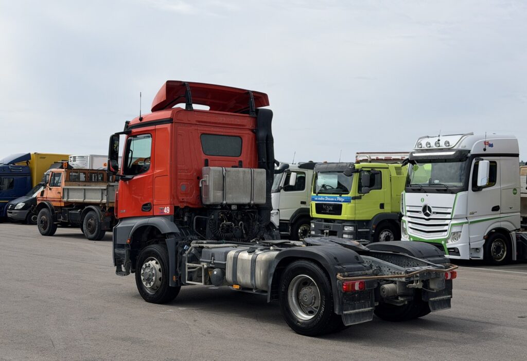 2017 Mercedes-Benz Arocs 1846 4x2 SZM