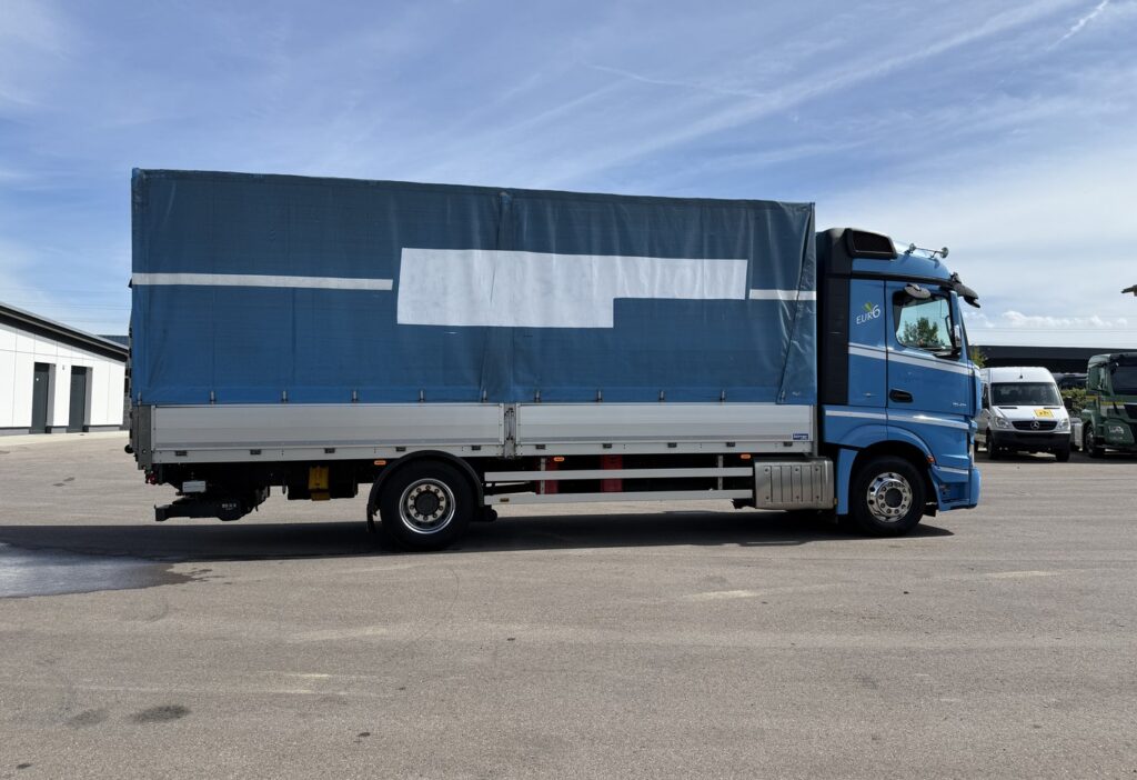 2017 Mercedes-Benz Actros 1843 4x2 Plane/HB