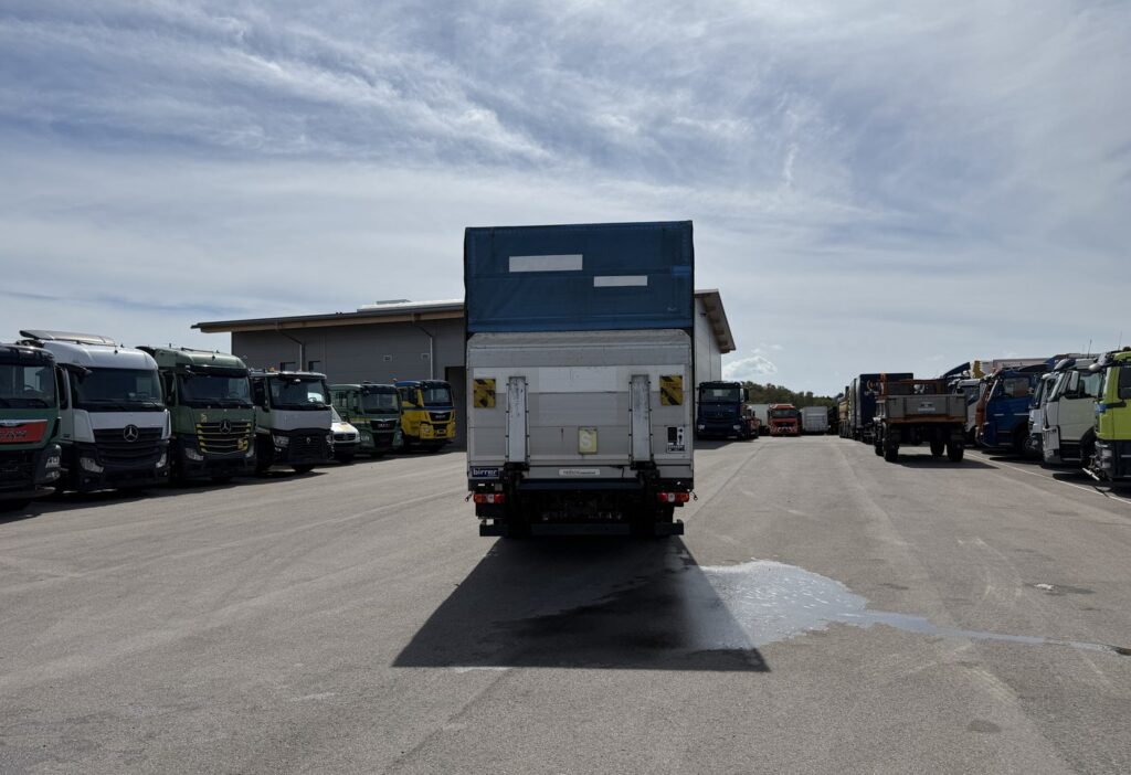 2017 Mercedes-Benz Actros 1843 4x2 Plane/HB