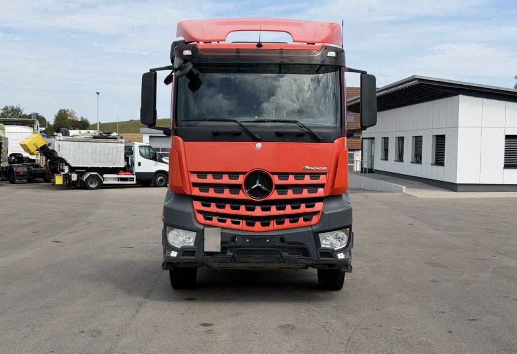 2017 Mercedes-Benz Arocs 1846 4x2 SZM