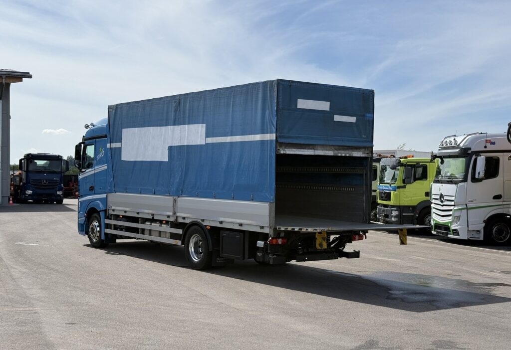 2017 Mercedes-Benz Actros 1843 4x2 Plane/HB