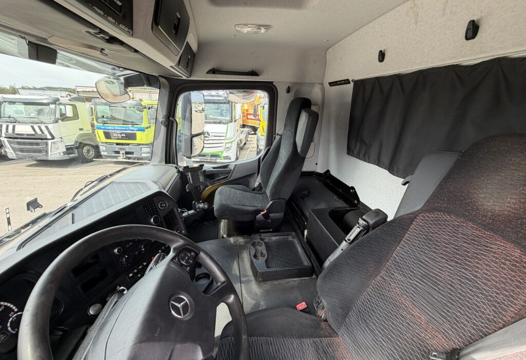 2017 Mercedes-Benz Arocs 1846 4x2 SZM