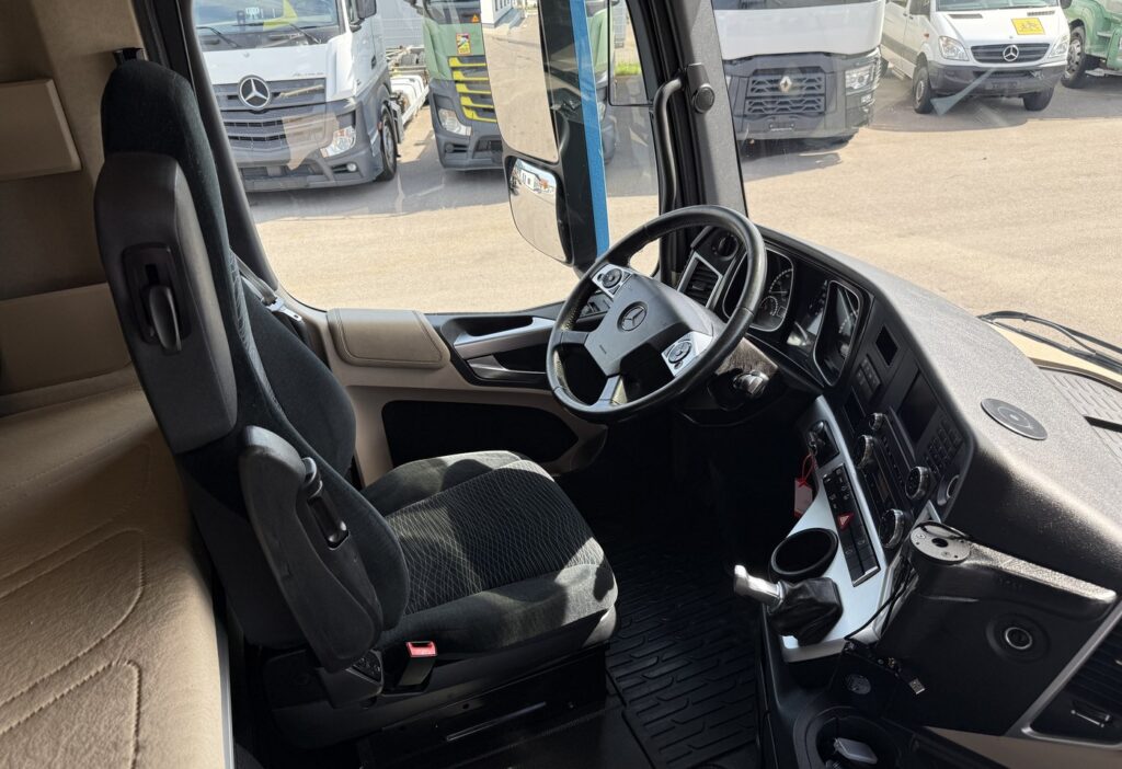 2017 Mercedes-Benz Actros 1843 4x2 Plane/HB