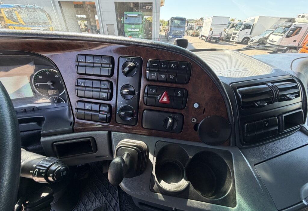 2012 Mercedes-Benz Actros 2544