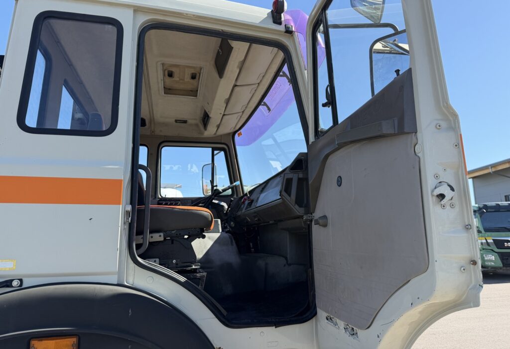 1987 Iveco 300-30 AH