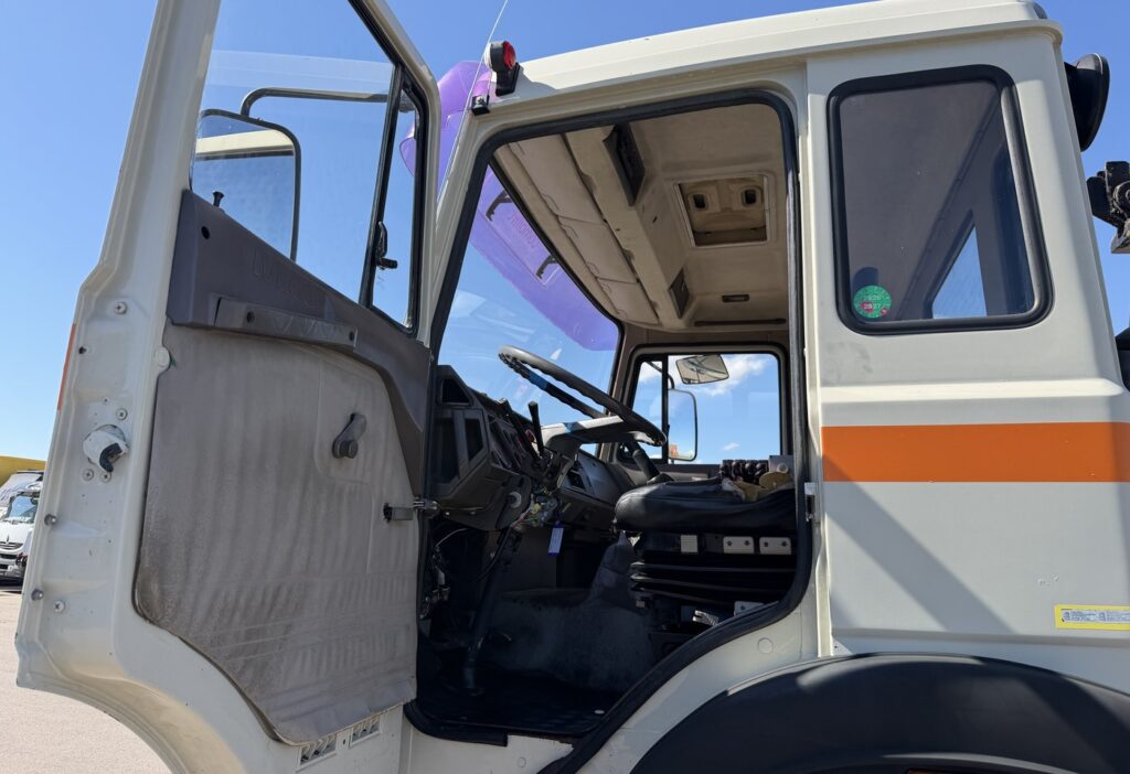 1987 Iveco 300-30 AH