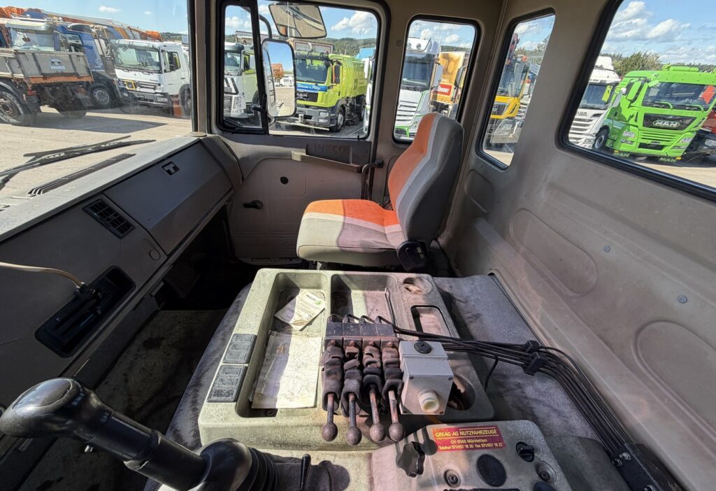 1987 Iveco 300-30 AH