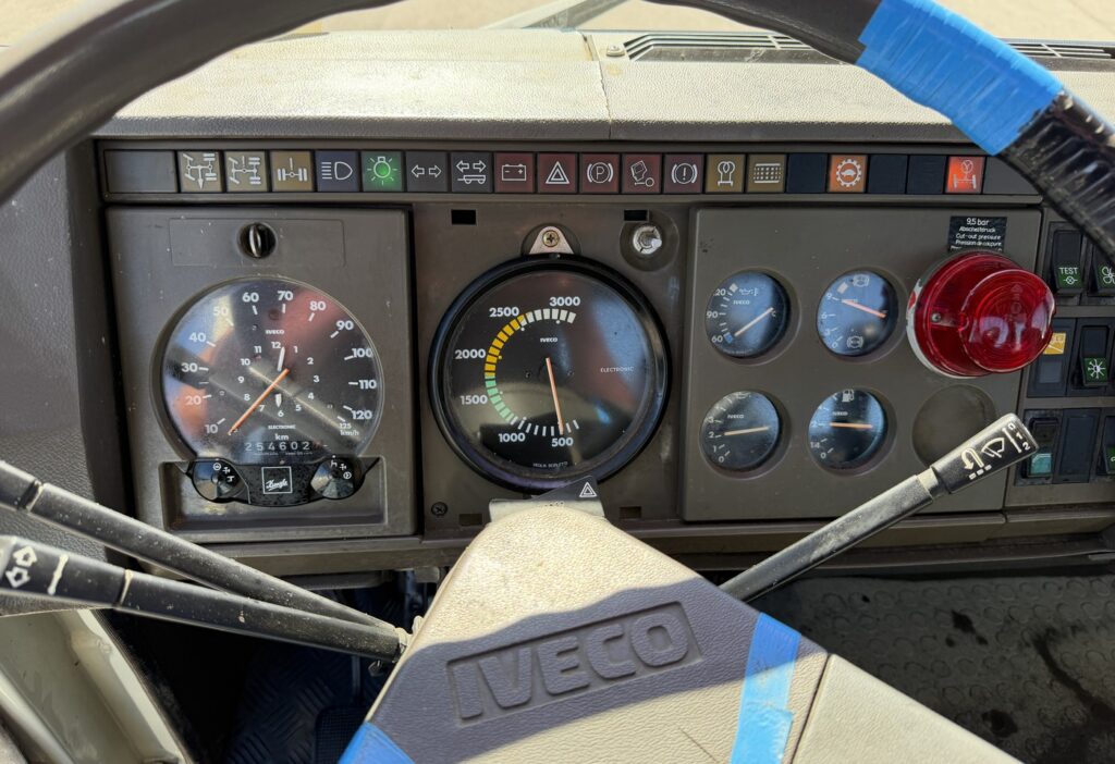 1987 Iveco 300-30 AH