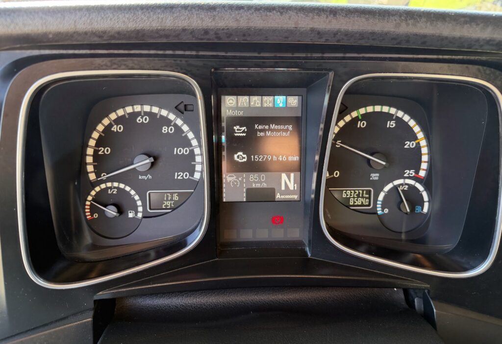 2014 Mercedes-Benz Actros 1845 4x2 Plane/HB
