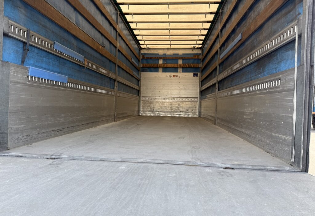 2017 Mercedes-Benz Actros 1843 4x2 Plane/HB