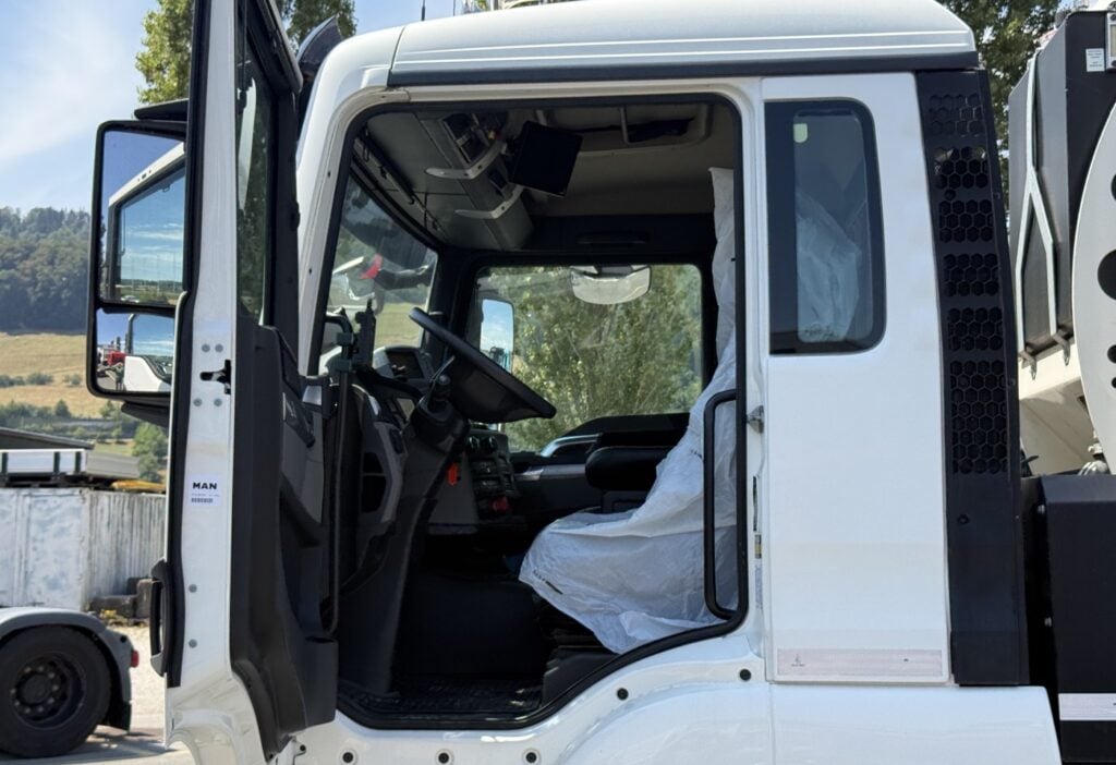 2019 MAN TGS 26.320 6x2-4 Elektro Kehrichtwagen