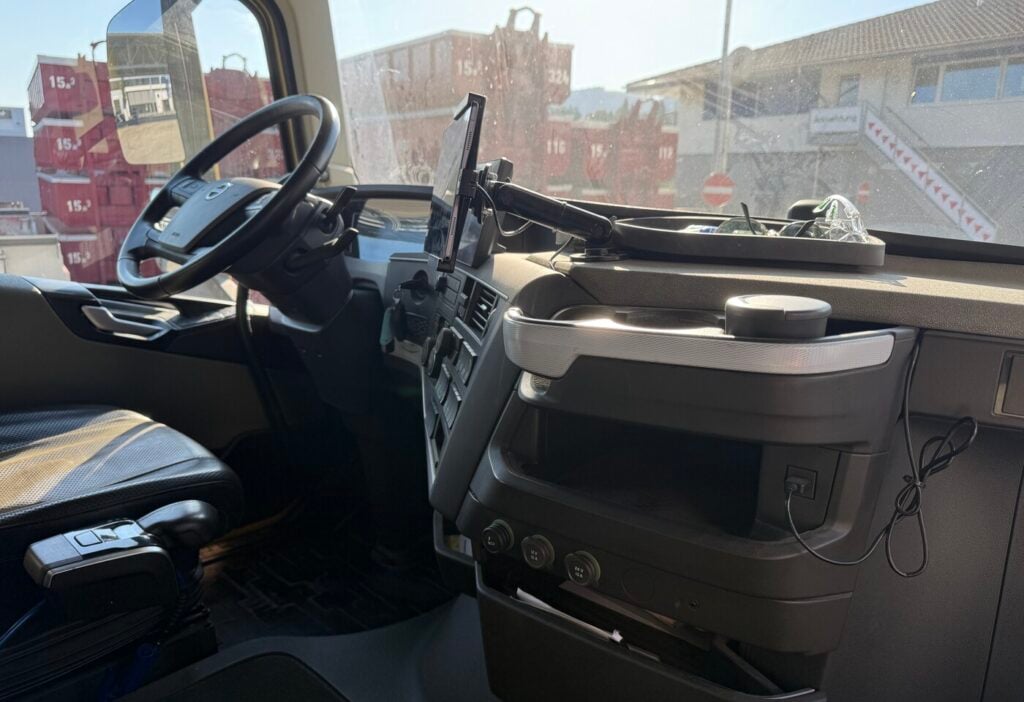 2023 Volvo FH Electric 6x4 + Meiller MHKA