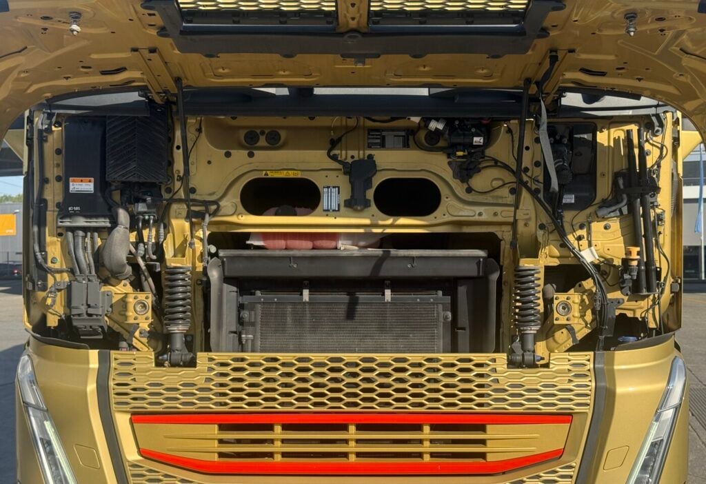 2023 Volvo FH Electric 6x4 + Meiller MHKA