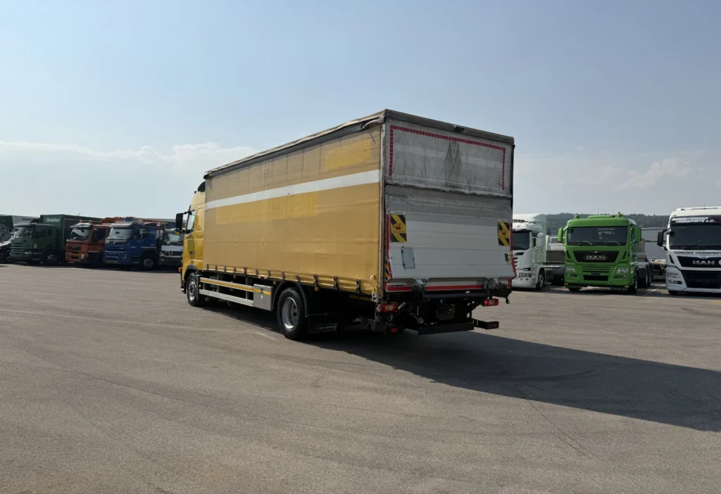2008 Volvo FH-440 4x2 Plane/ HB