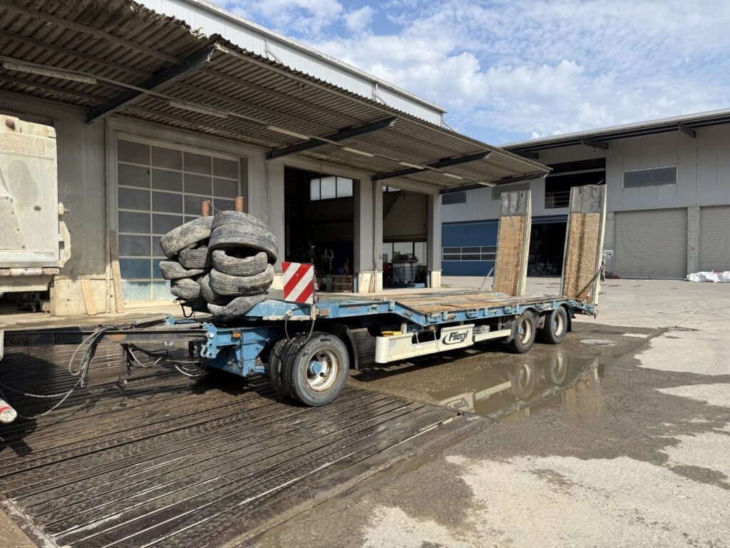 2011 Fliegl DTS 360 Tieflader