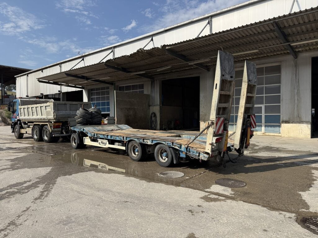 2011 Fliegl DTS 360 Tieflader