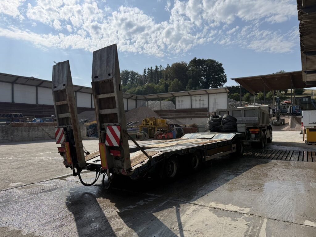 2011 Fliegl DTS 360 Tieflader