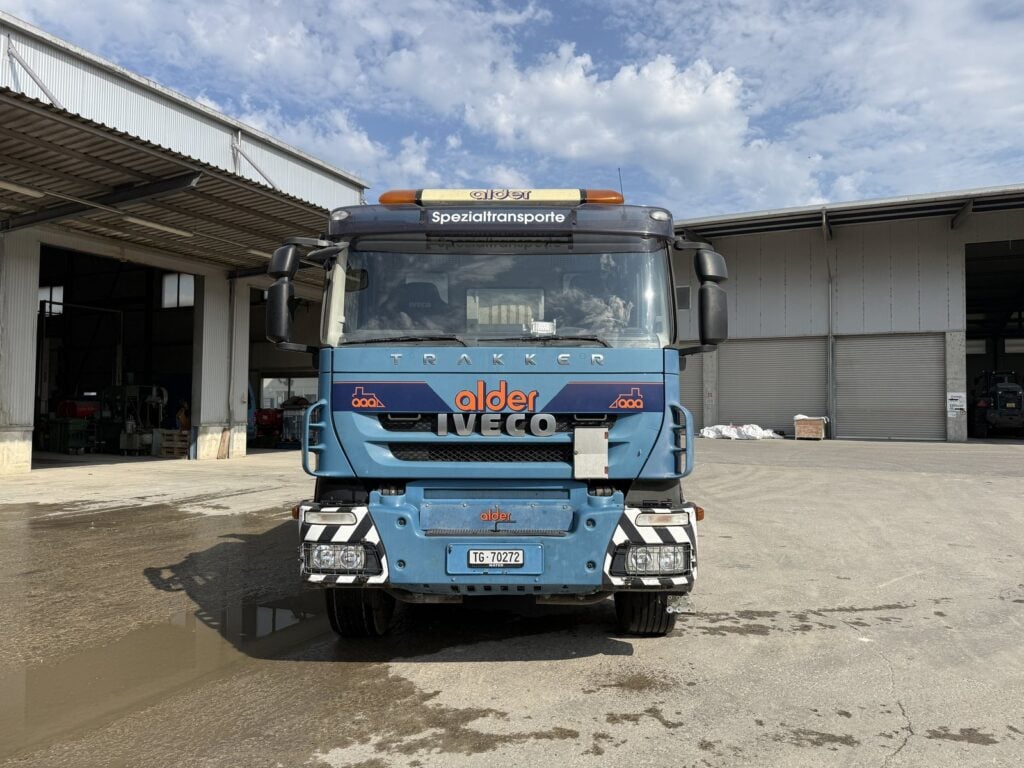 2009 Iveco 260T50 6x4 Trakker