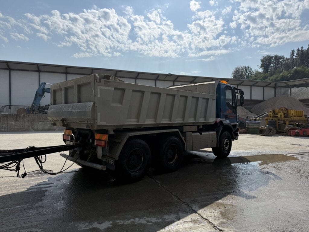 2009 Iveco 260T50 6x4 Trakker