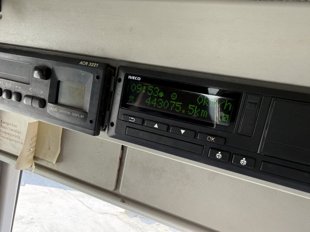 2009 Iveco 260T50 6x4 Trakker