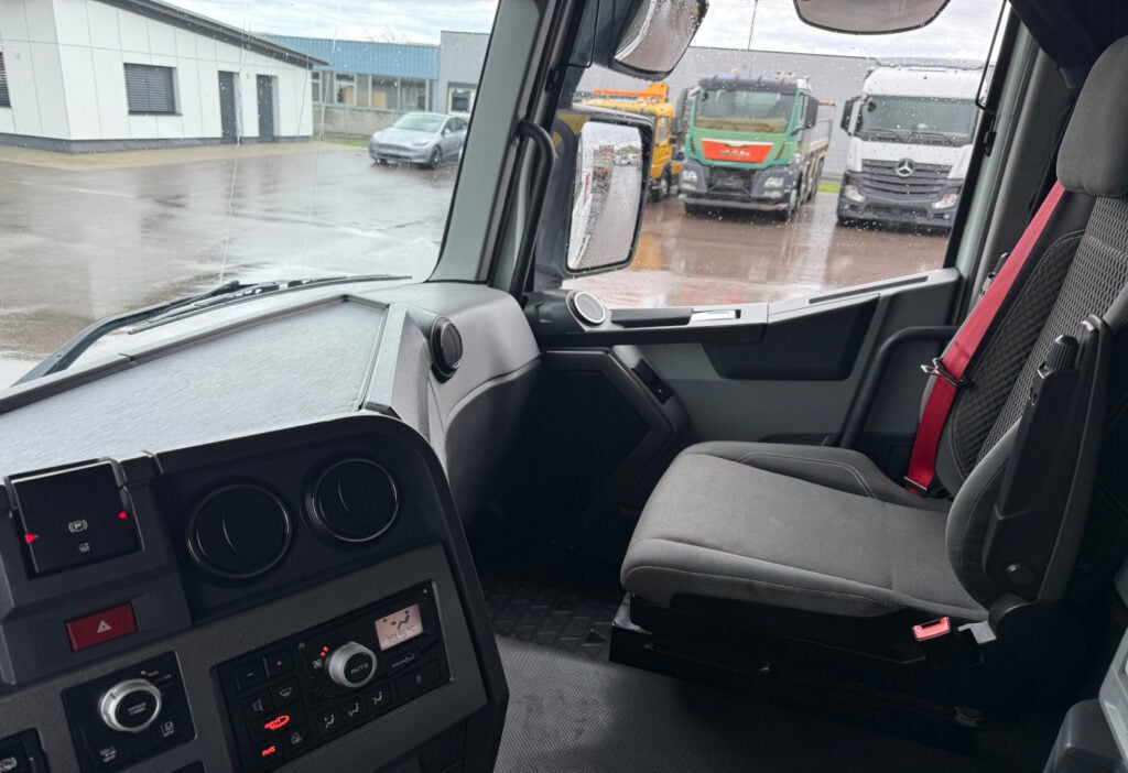 2016 Renault T460 6x2 BDF/HB