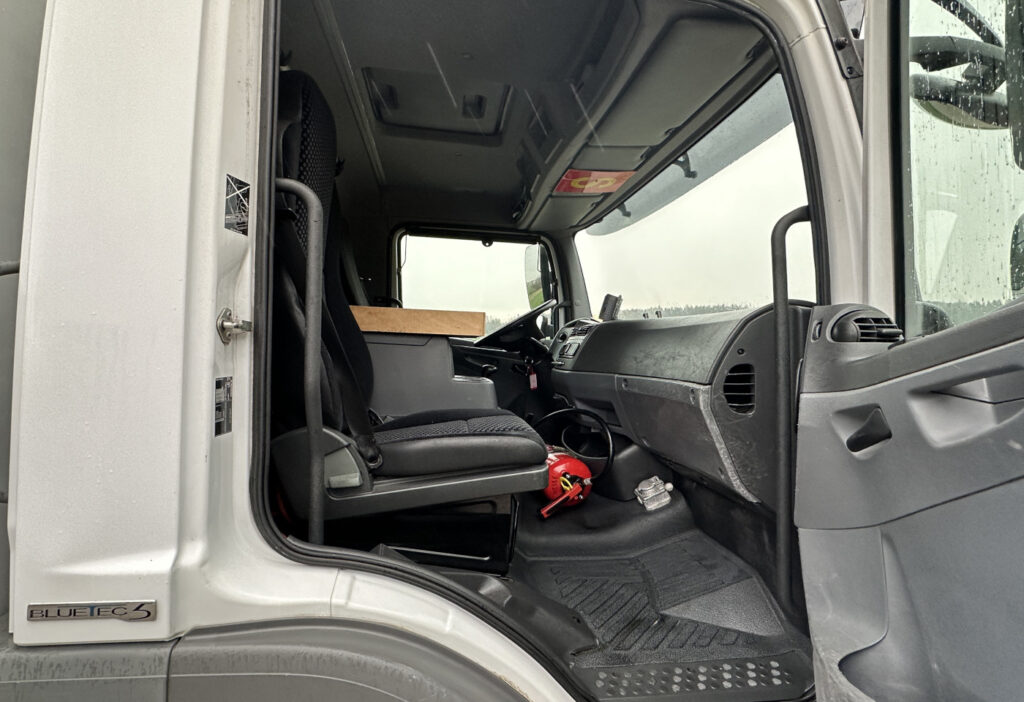 2011 Mercedes-Benz Atego 1022 4x2 Kühlkoffer mit HB