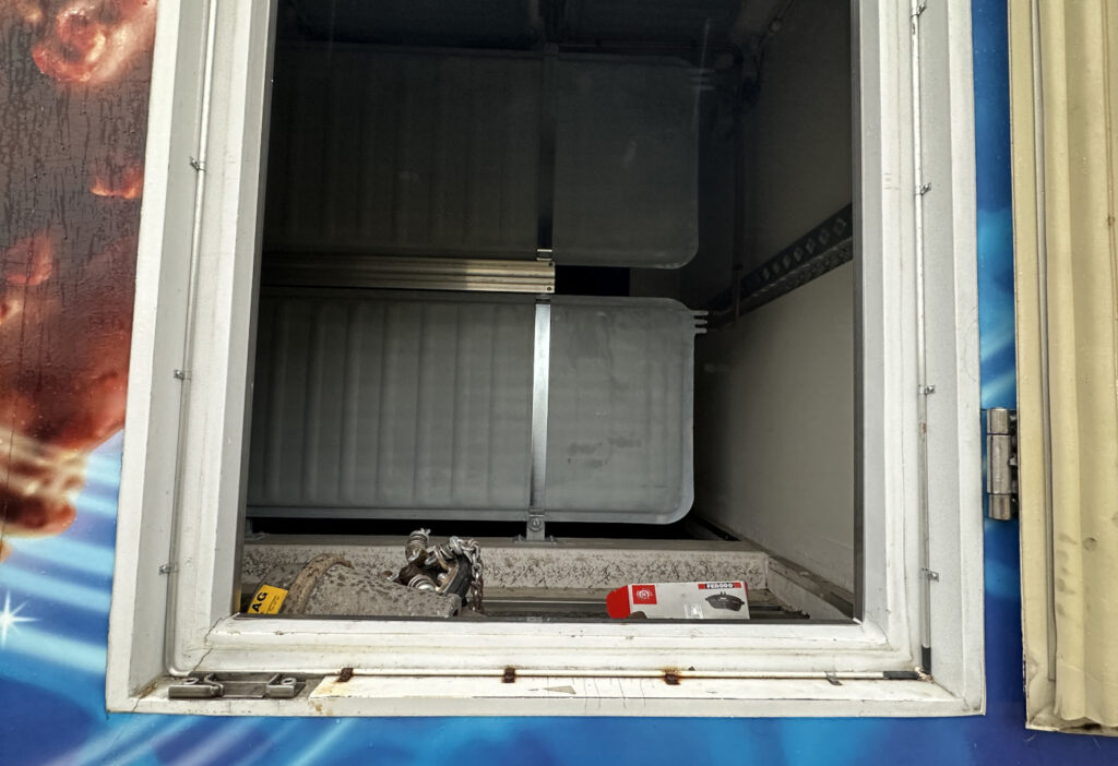 2011 Mercedes-Benz Atego 1022 4x2 Kühlkoffer mit HB