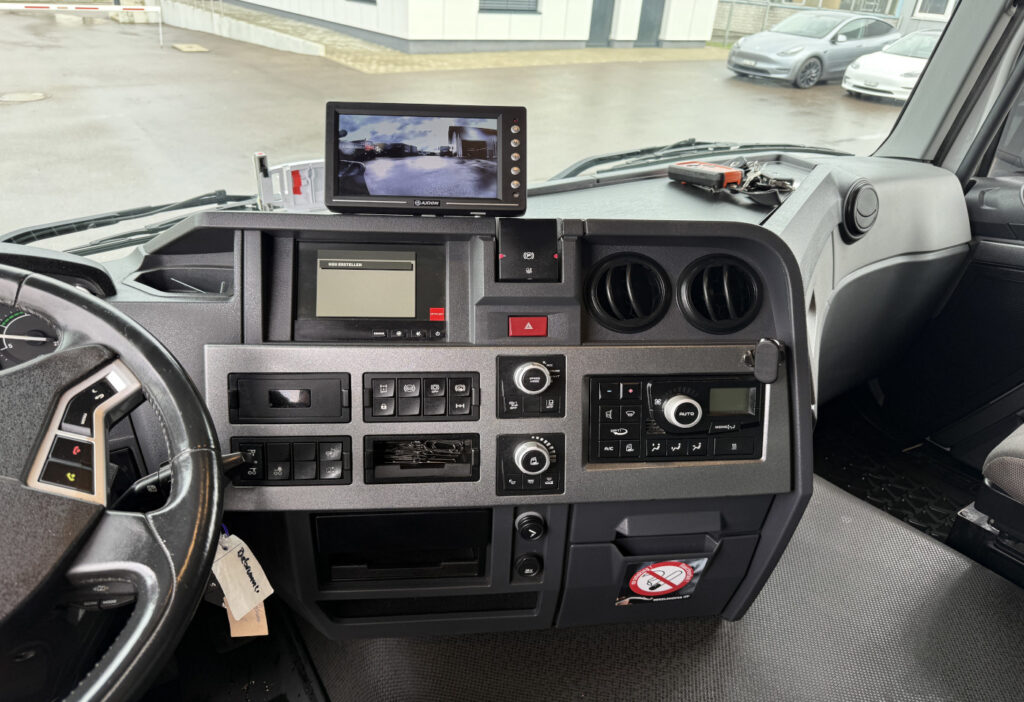 2017 Renault T460 6x2 BDF/HB