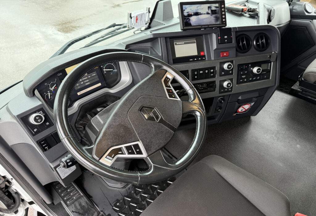 2017 Renault T460 6x2 BDF/HB