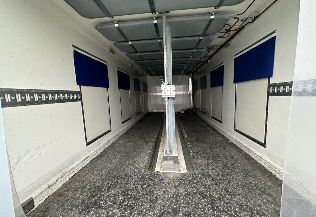 2011 Mercedes-Benz Atego 1022 4x2 Kühlkoffer mit HB