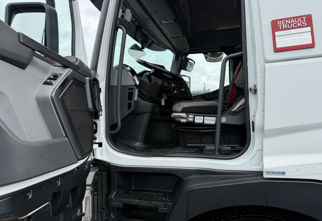 2017 Renault T460 6x2 BDF/HB