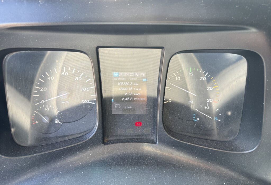 2014 Mercedes-Benz Econic 2635 6x2*4 Faun