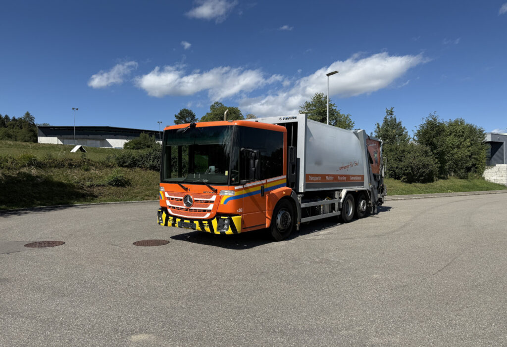 2014 Mercedes-Benz Econic 2635 6x2*4 Faun