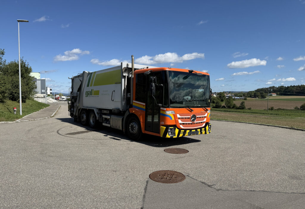 2014 Mercedes-Benz Econic 2635 6x2*4 Faun