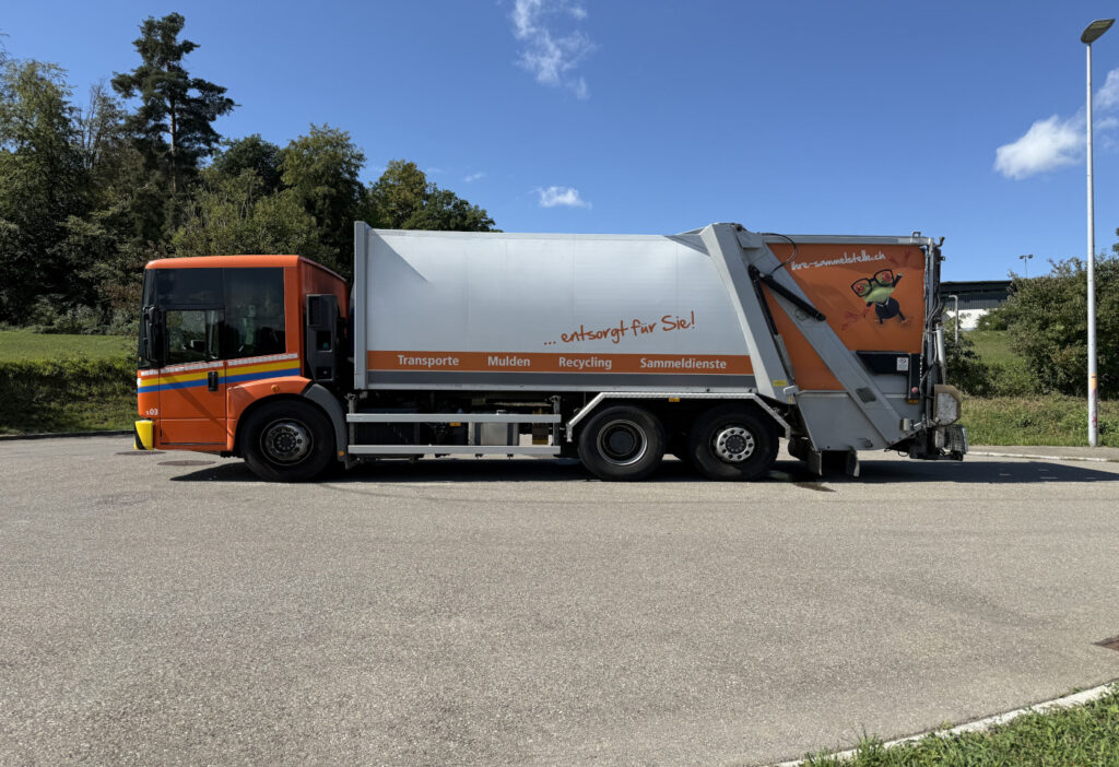 2014 Mercedes-Benz Econic 2635 6x2*4 Faun