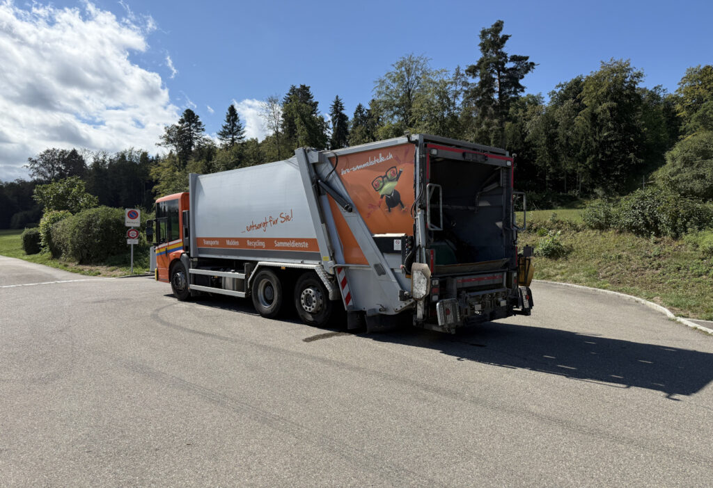 2014 Mercedes-Benz Econic 2635 6x2*4 Faun