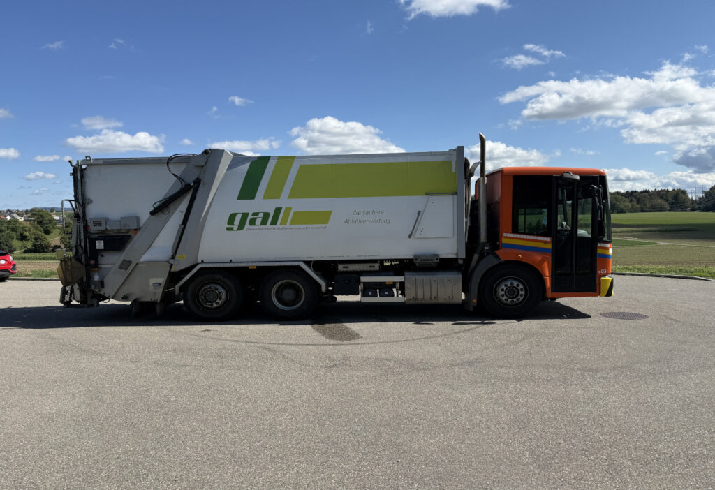 2014 Mercedes-Benz Econic 2635 6x2*4 Faun