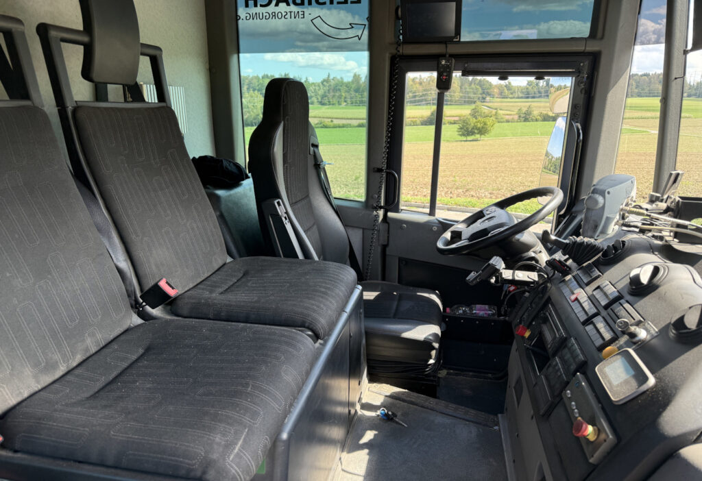2015 Mercedes-Benz Econic 2635 6x2*4 Faun