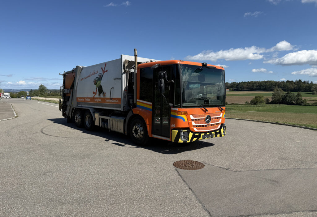2015 Mercedes-Benz Econic 2635 6x2*4 Faun