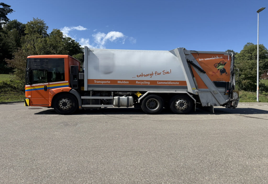 2015 Mercedes-Benz Econic 2635 6x2*4 Faun