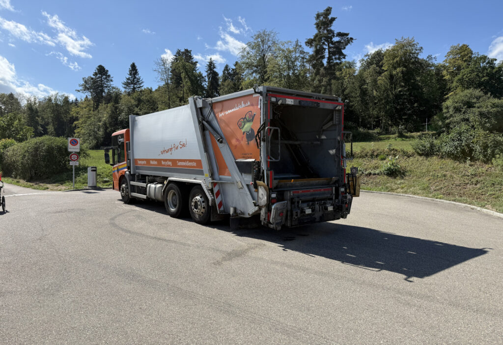 2015 Mercedes-Benz Econic 2635 6x2*4 Faun