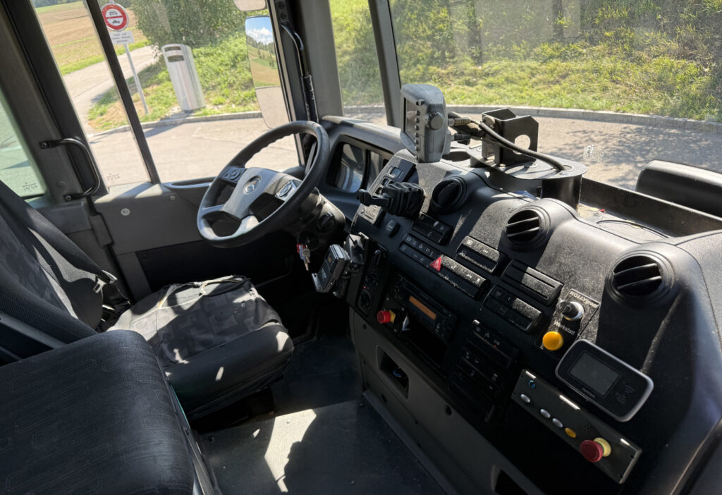 2015 Mercedes-Benz Econic 2635 6x2*4 Faun