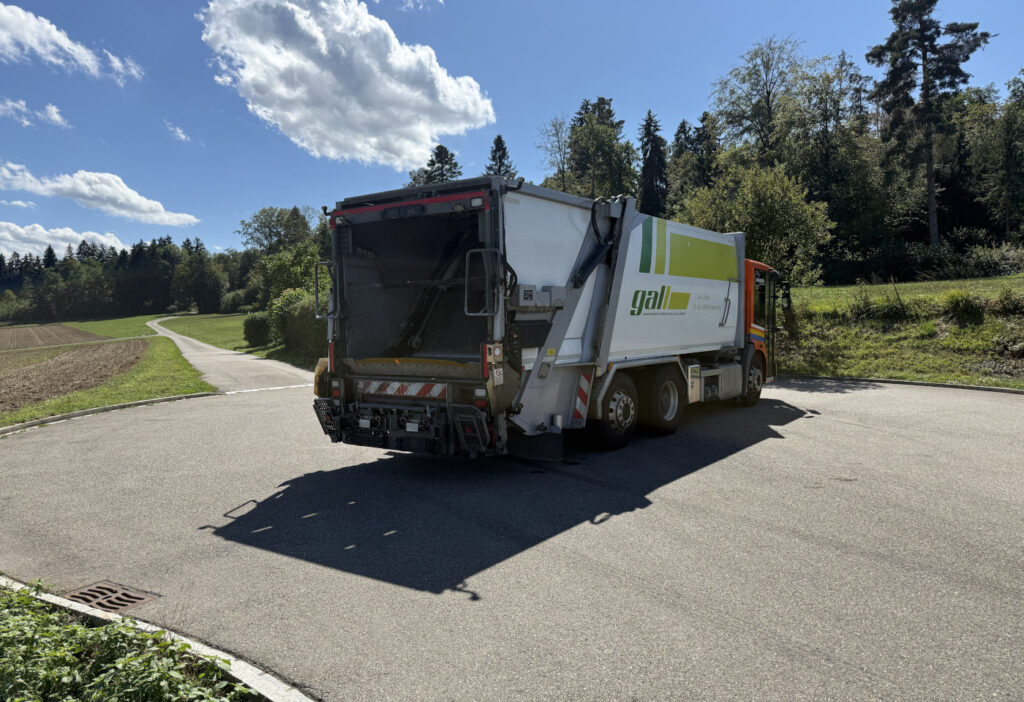 2015 Mercedes-Benz Econic 2635 6x2*4 Faun