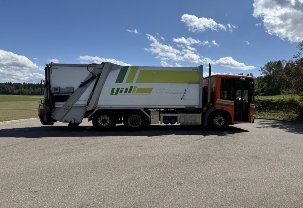 2015 Mercedes-Benz Econic 2635 6x2*4 Faun
