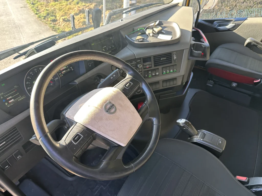 2015 Volvo FH-500 4x2T 4x2 Ret., LBW