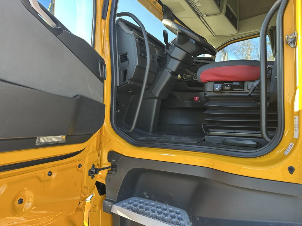2015 Volvo FH-500 4x2T 4x2 Ret., LBW