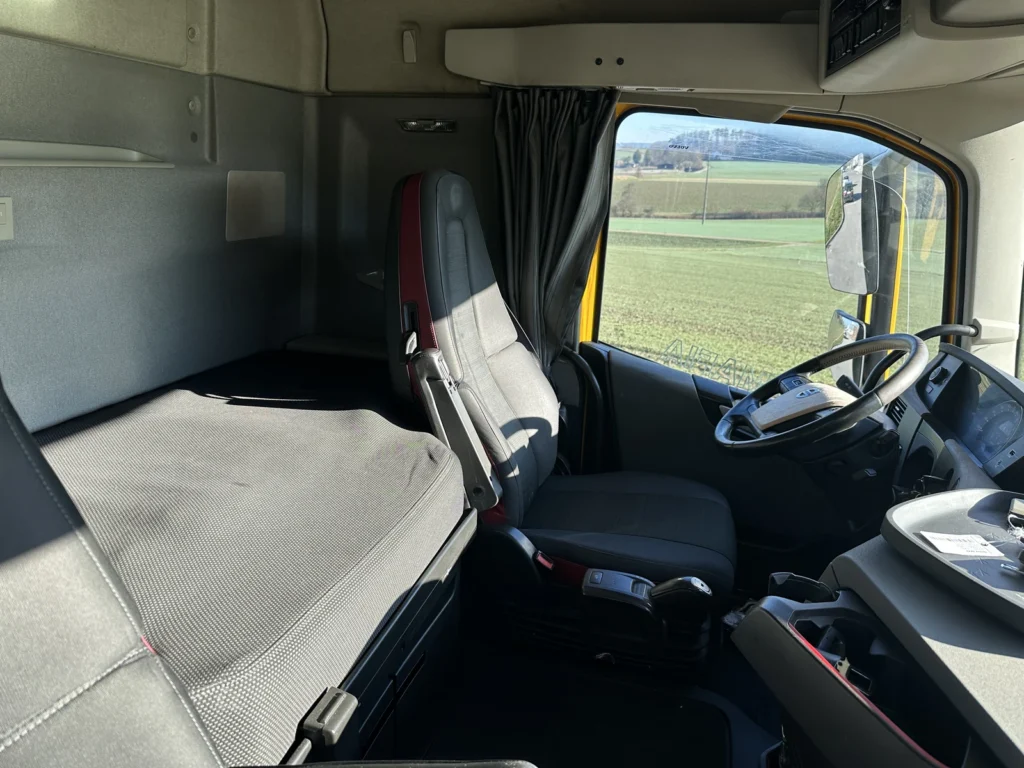 2015 Volvo FH-500 4x2T 4x2 Ret., LBW